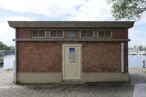 Box — image 100