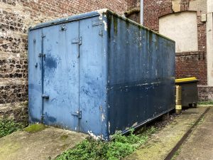 Box — image 132