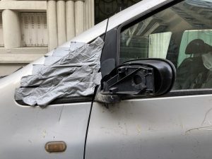 Damaged Cars — image 60