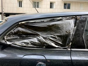Damaged Cars — image 82