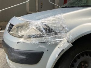 Damaged Cars — image 95