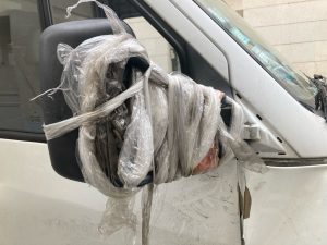 Damaged Cars — image 113