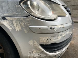 Damaged Cars — image 121