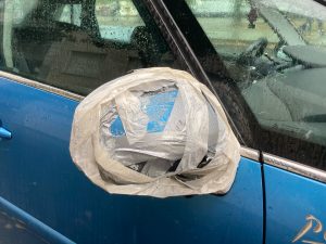 Damaged Cars — image 126