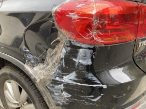 Damaged Cars — image 135